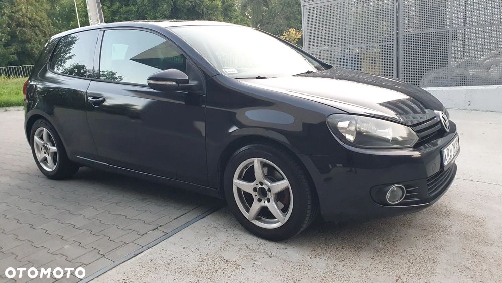 Volkswagen Golf VI 1.6 TDI Comfortline - 16