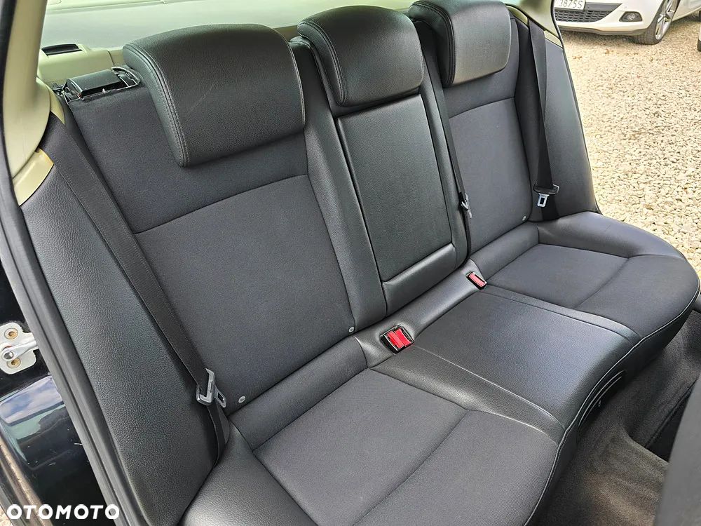 Saab 9-3 1.8 i Sport-Kombi Anniversary - 24