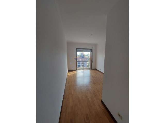 Apartamento, 132 m², Cidade da Maia - Grande imagem: 4/9