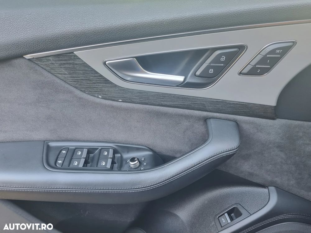 Audi Q7 - 13