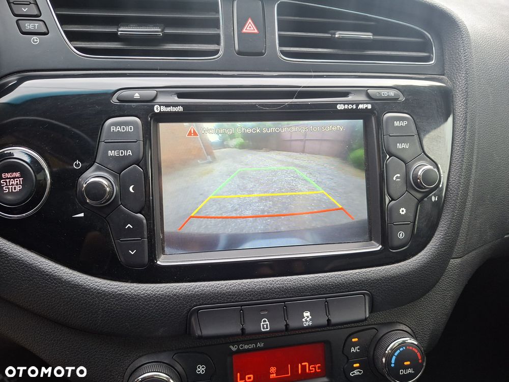 Kia Ceed 1.6 GDI DCT Platinum Edition - 16