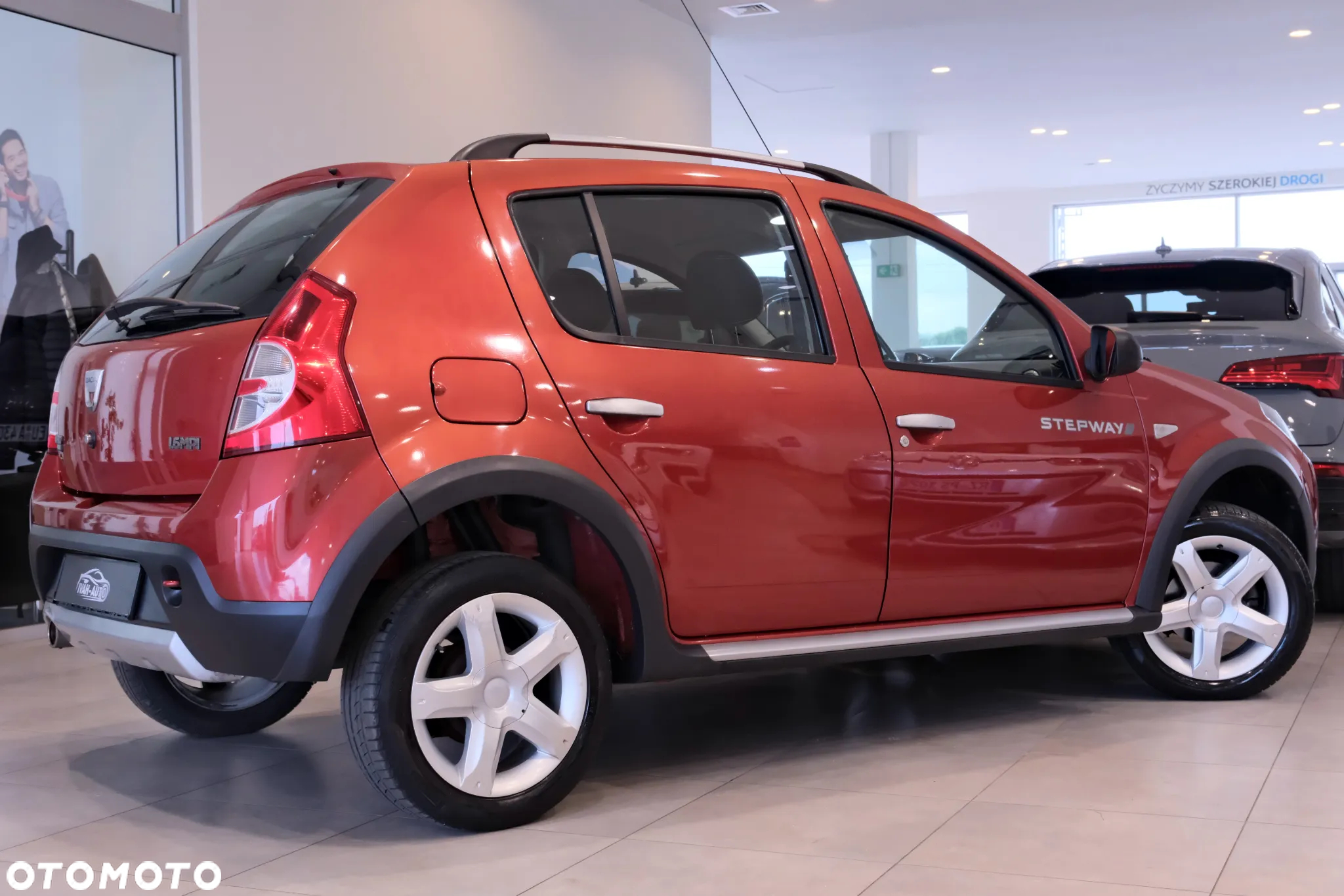 Dacia Sandero 1.6 MPI Laureate - 14