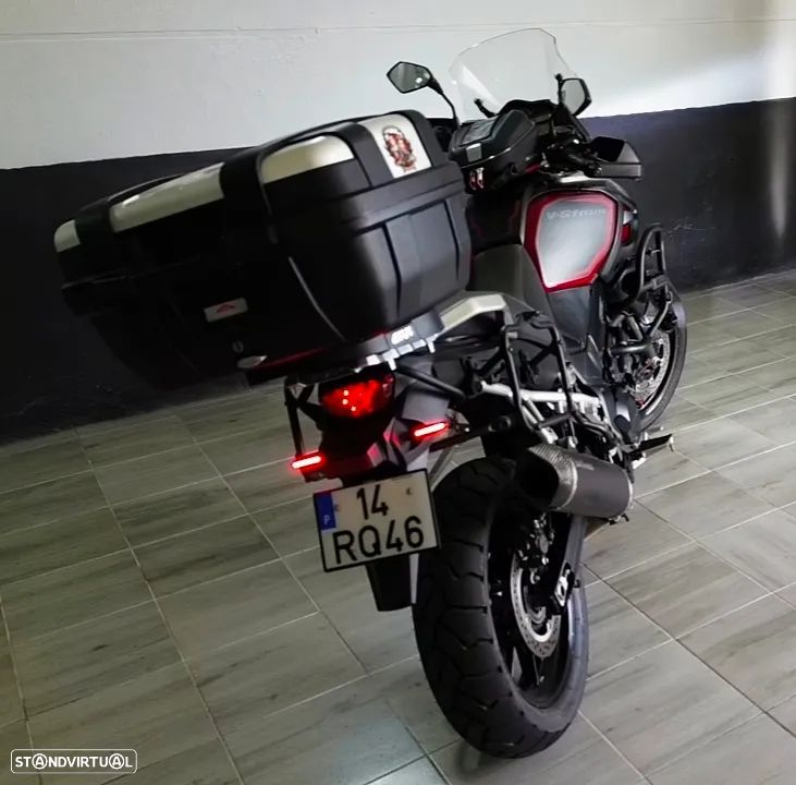 Suzuki DL V Strom 1000 - 4