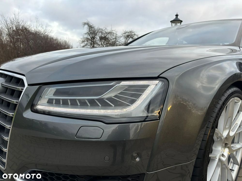 Audi S8 - 3