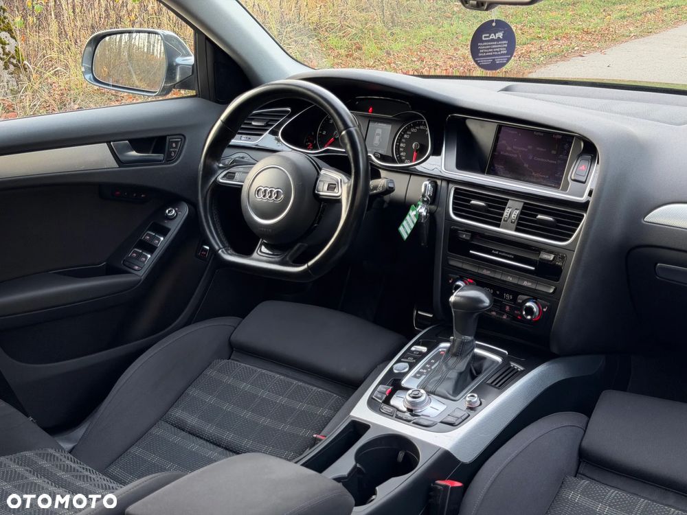 Audi A4 Avant 2.0 TDI DPF clean diesel multitronic S line Sportpaket - 8