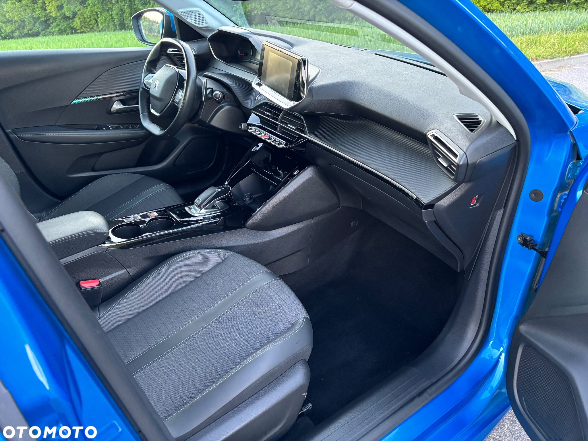Peugeot 208 1.2 PureTech Allure S&S EAT8 - 28