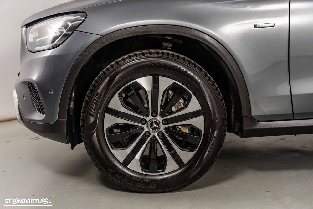 Mercedes-Benz GLC 300 e 4Matic - 21