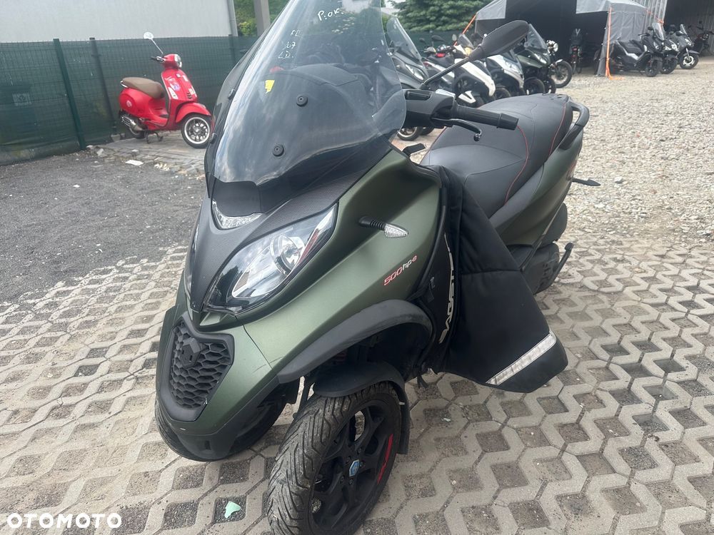 Piaggio MP-3 - 1