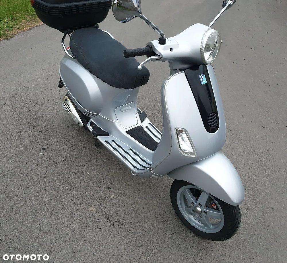 Vespa LX - 1