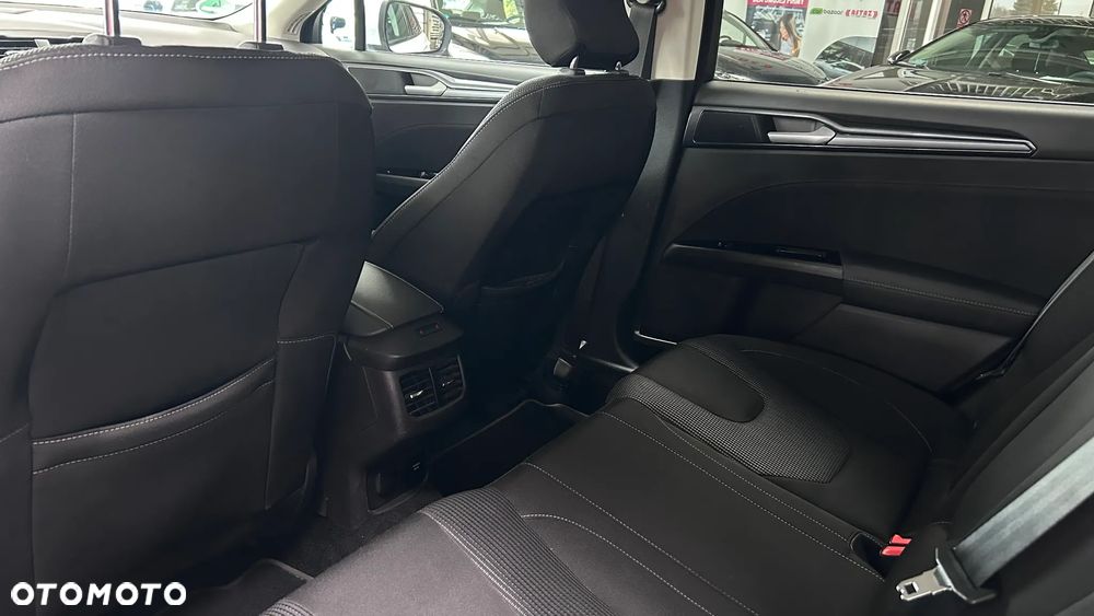 Ford Mondeo 2.0 EcoBlue Titanium - 17