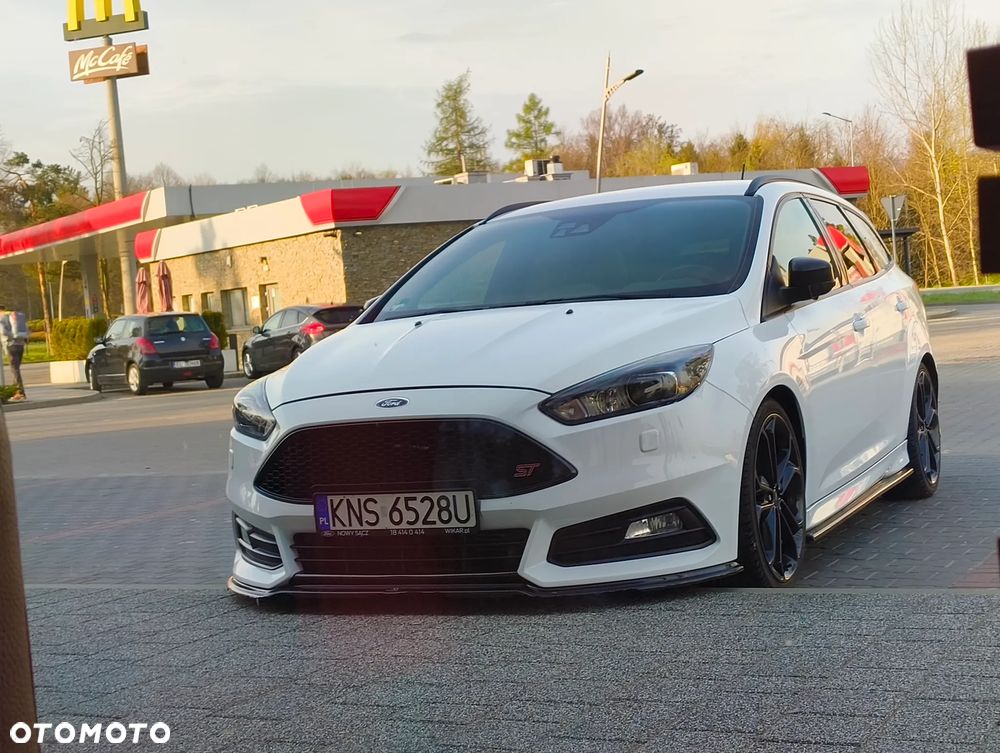 Ford Focus 2.0 EcoBoost ST - 5