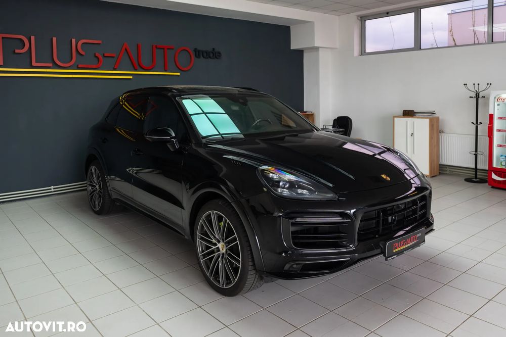 Porsche Cayenne S - 1