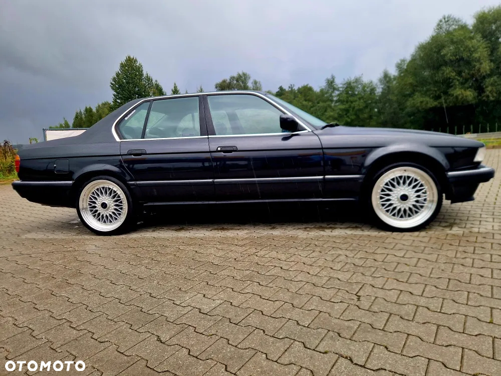BMW Seria 7 - 21