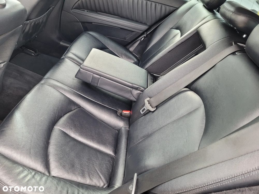 Mercedes-Benz Klasa E 320 CDI 7G-TRONIC Avantgarde BusinessEDITION - 23