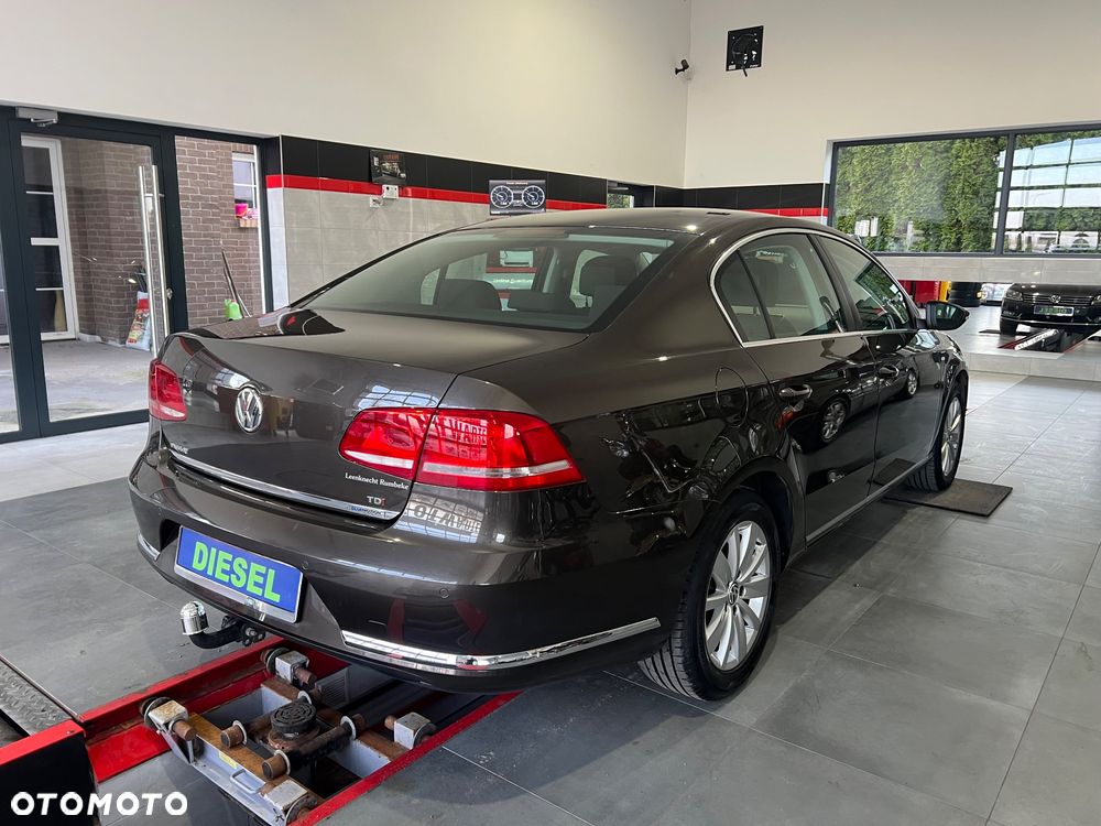 Volkswagen Passat 1.6 TDI (BlueMotion Technology) Comfortline - 8