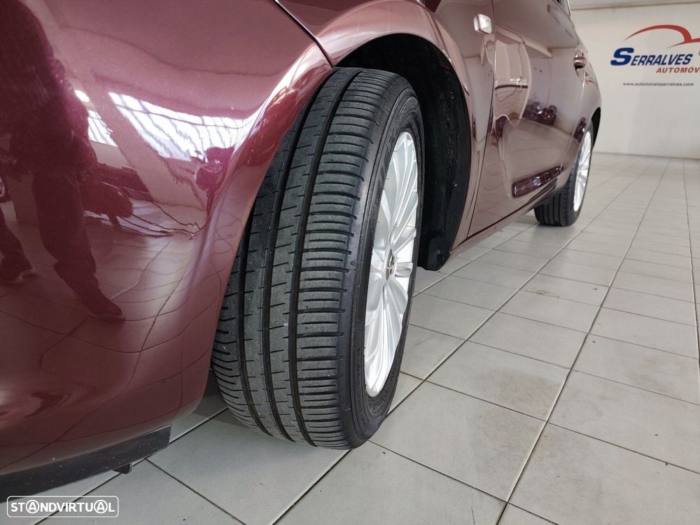 Opel Adam 1.2 Glam - 8