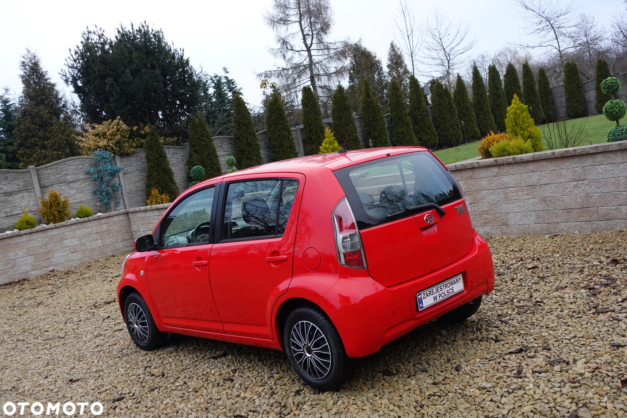 Daihatsu Sirion - 4