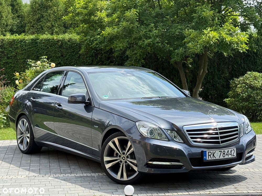 Mercedes-Benz Klasa E 220 CDI BlueEff Avantgarde - 3