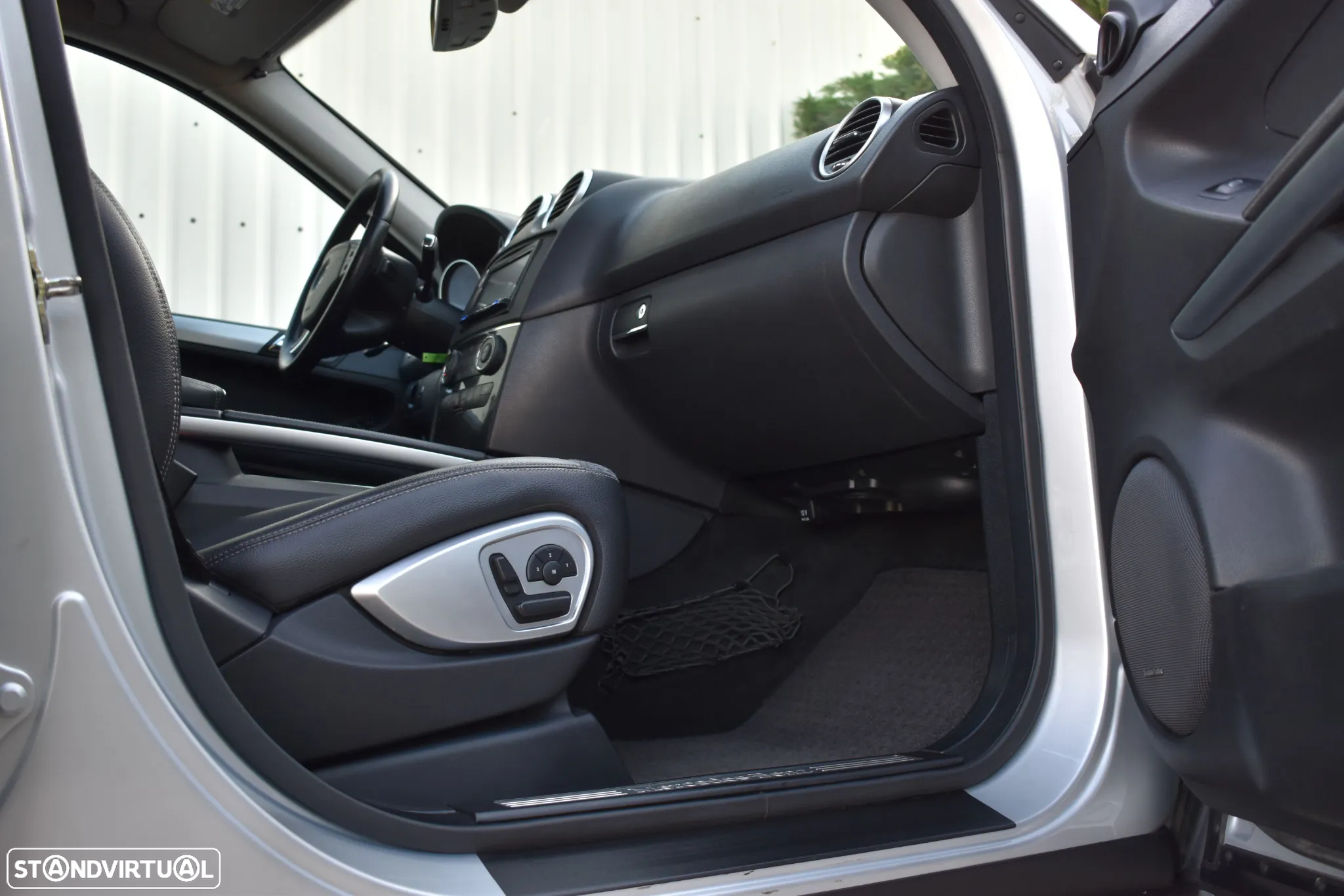 Mercedes-Benz ML 500 7G-TRONIC - 22