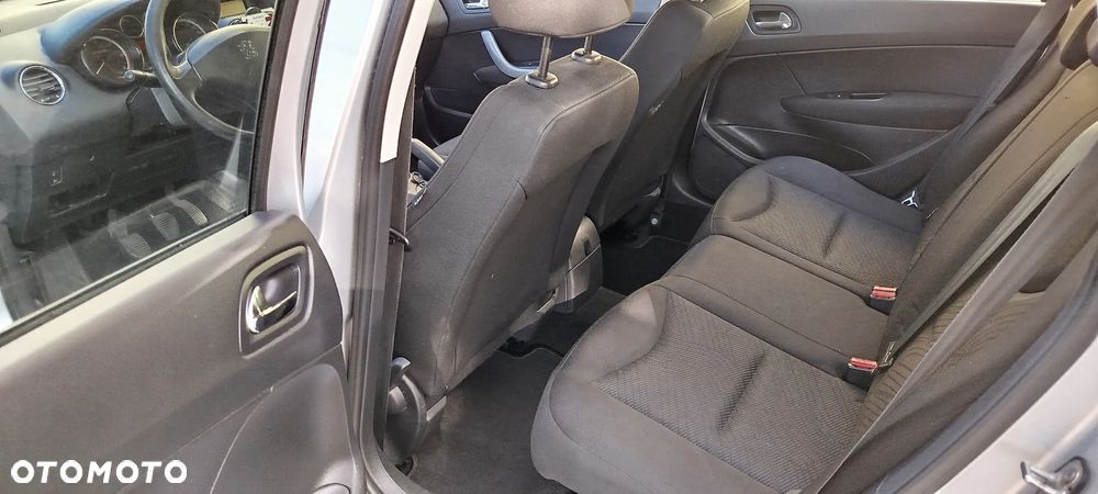 Peugeot 308 - 10