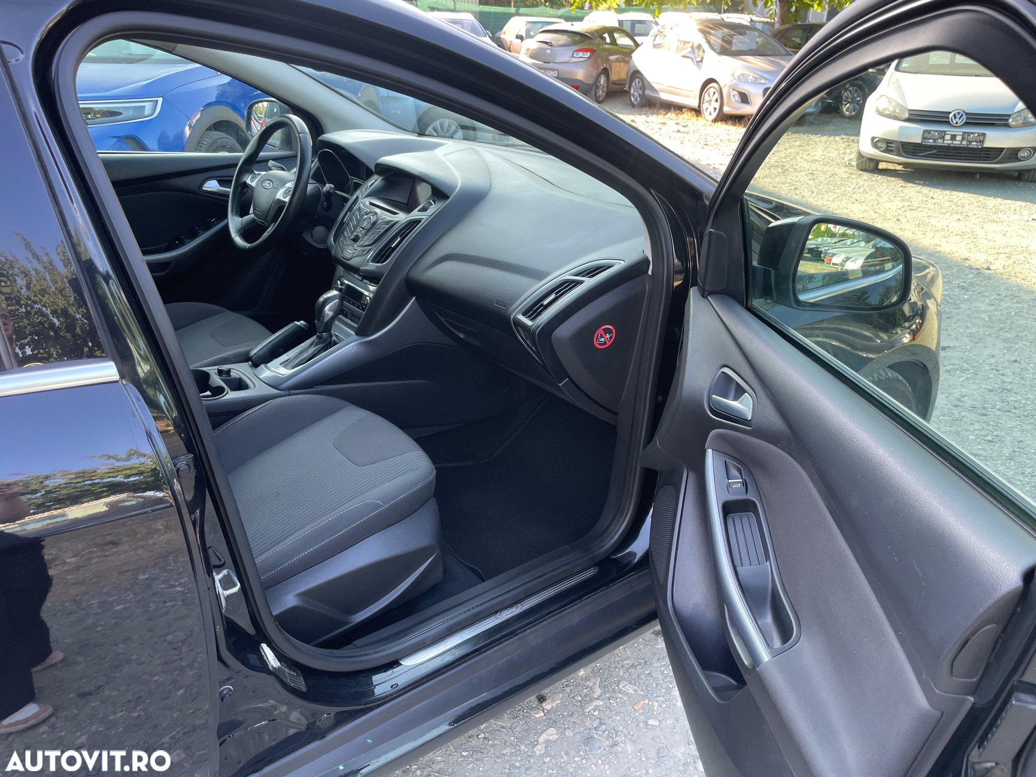 Ford Focus 2.0 TDCI DPF Powershift Titanium - 11