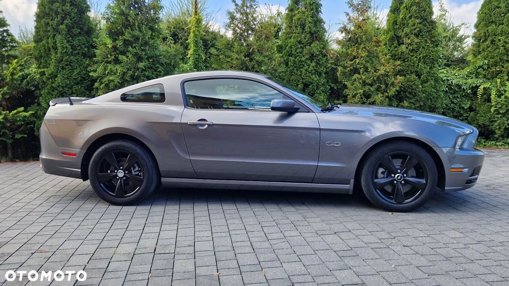 Ford Mustang - 3