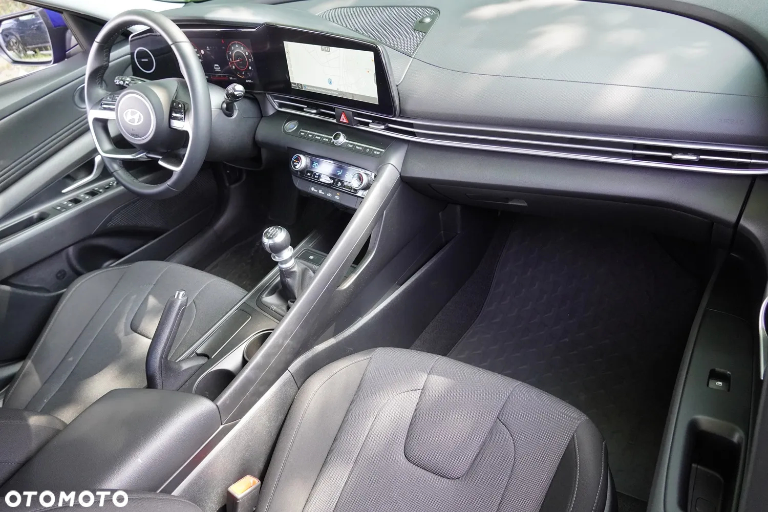 Hyundai Elantra 1.6 Modern - 26