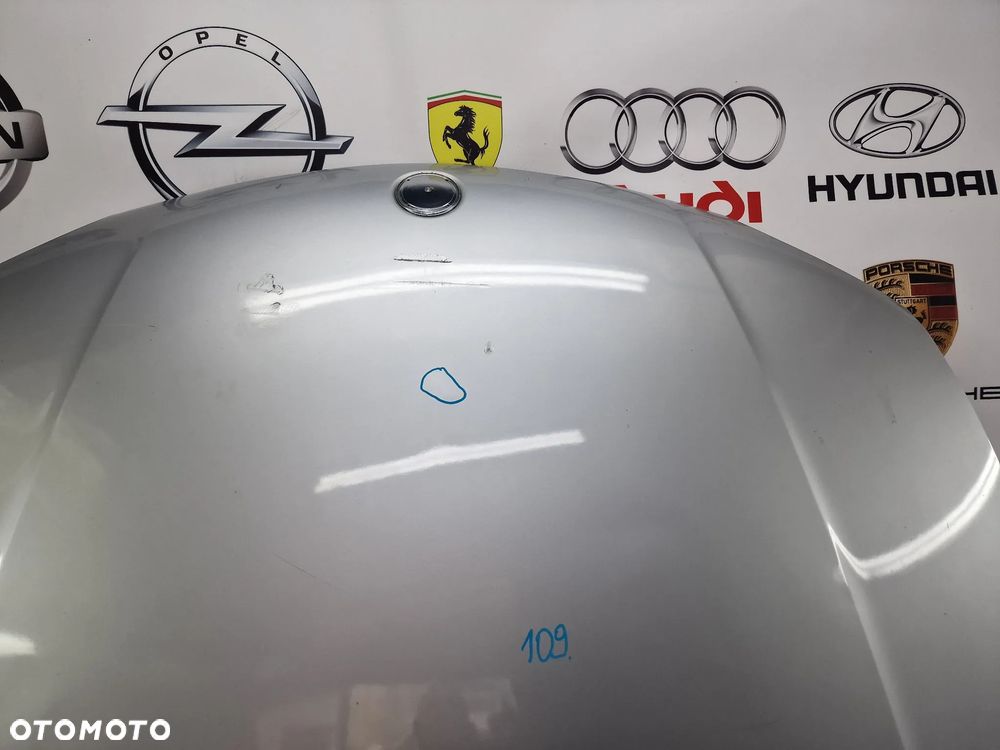 BMW E87 04-05 ŁADNA MASKA SREBRNA , NR AUKCJI NM109 - 10