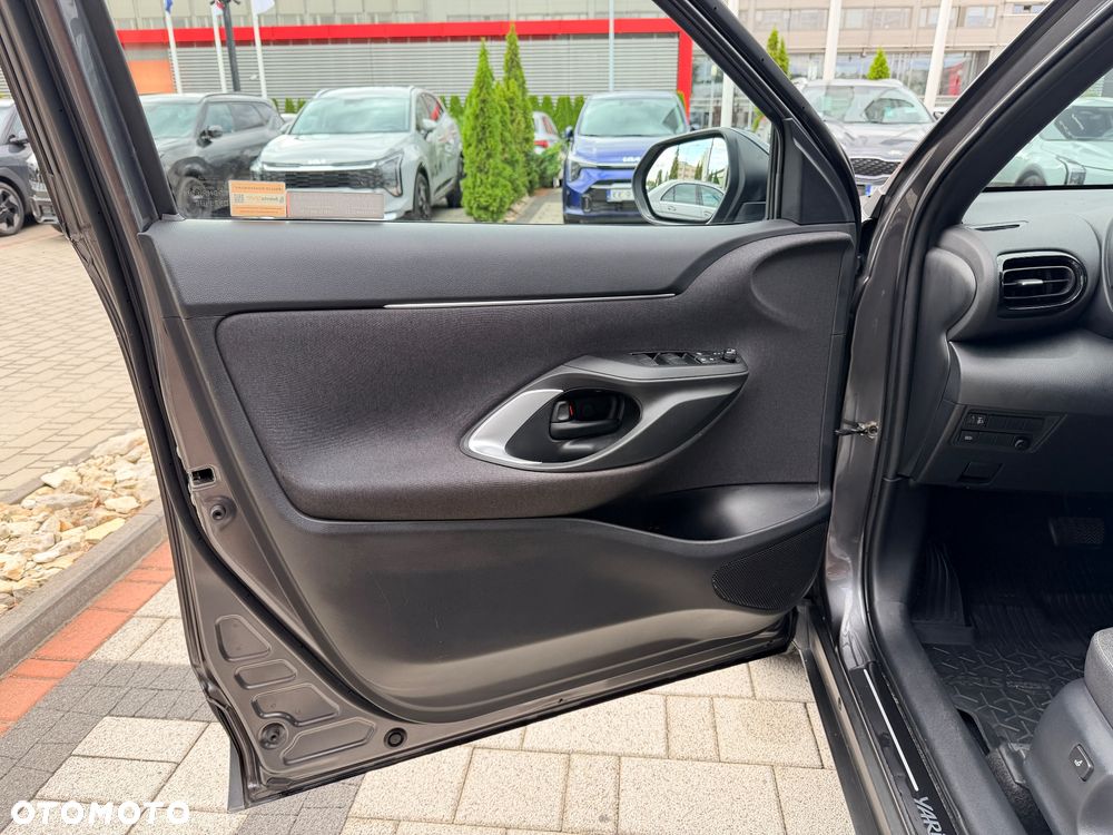 Toyota Yaris Cross Hybrid 1.5 Comfort AWD - 15
