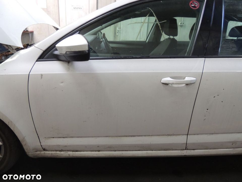 Lusterko lewe SKODA Octavia III kombi '13 1.6 tdi