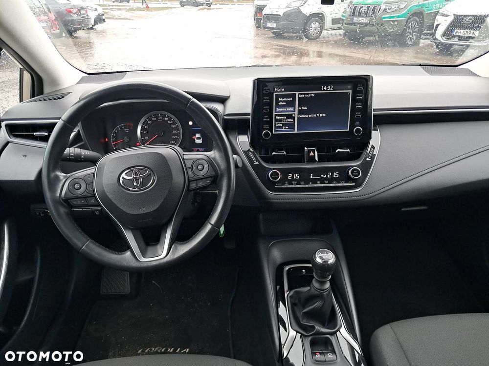 Toyota Corolla 1.5 Comfort - 12