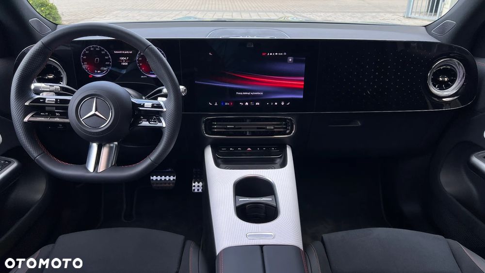 Mercedes-Benz GLB 250+ EQ 85kWh - 13
