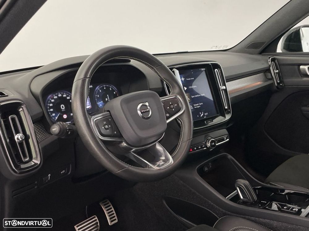 Volvo XC 40 2.0 T5 R-Design - 16