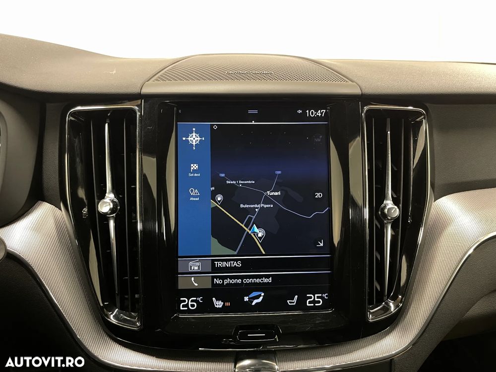 Volvo XC 60 Recharge T8 Twin Engine eAWD R-Design - 16