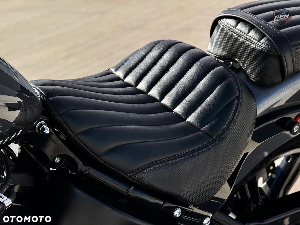 Harley-Davidson Softail Street Bob - 16
