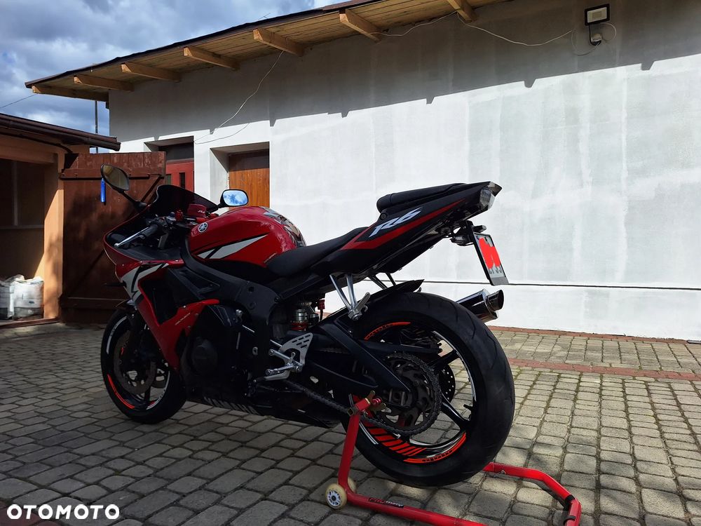 Yamaha YZF - 4
