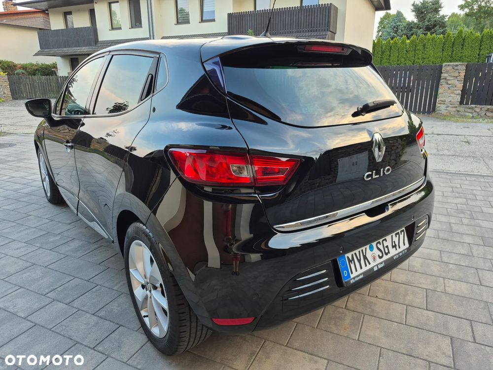 Renault Clio 1.2 16V 75 LIMITED - 17
