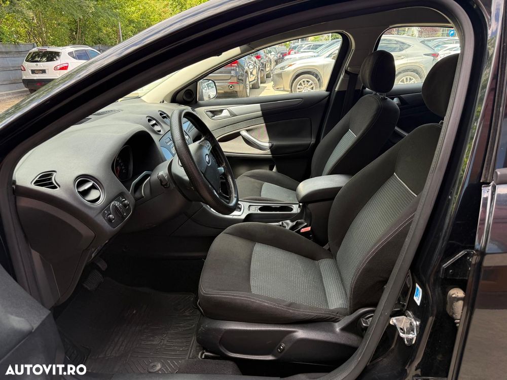 Ford Mondeo - 20