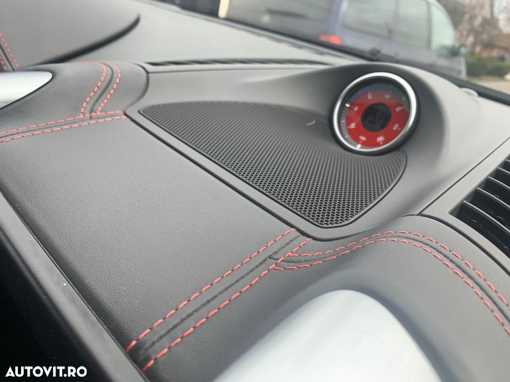 Porsche Cayenne - 23