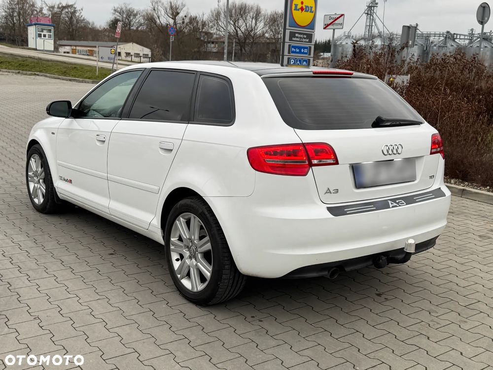 Audi A3 Sportback 1.6 TDI Attraction - 15