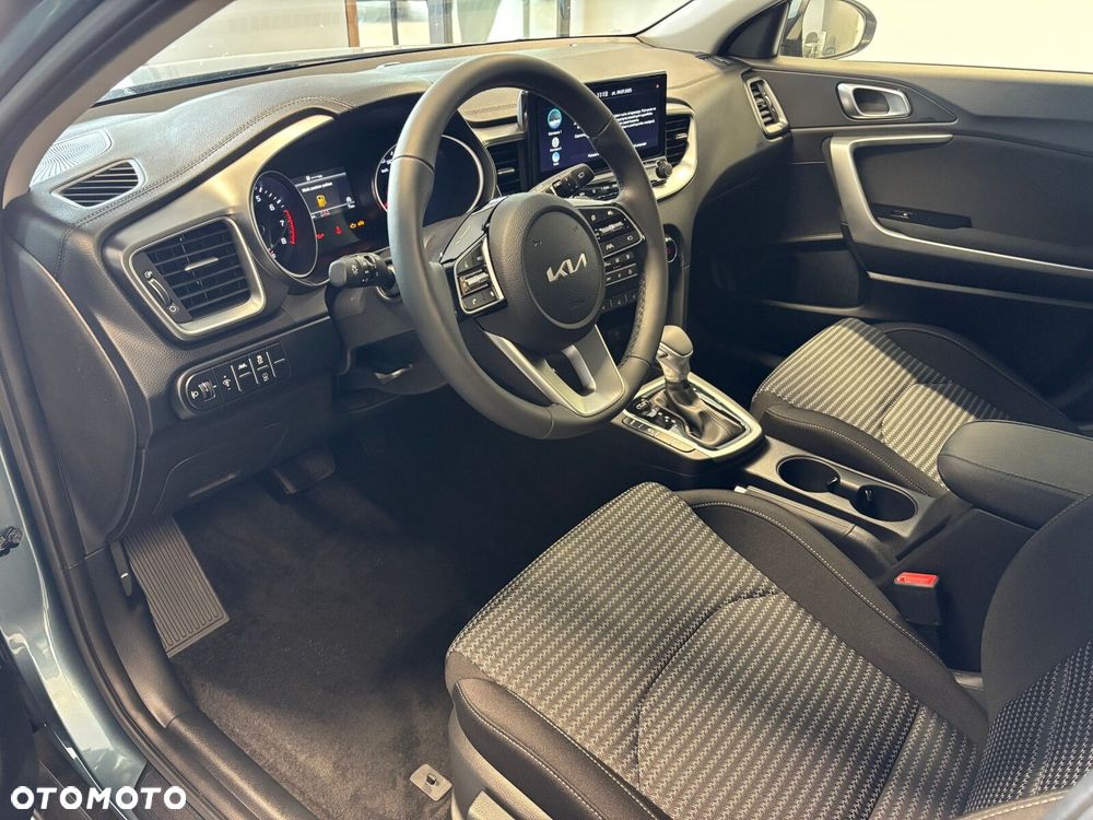 Kia XCeed - 6
