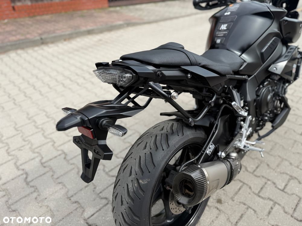 Yamaha MT - 17