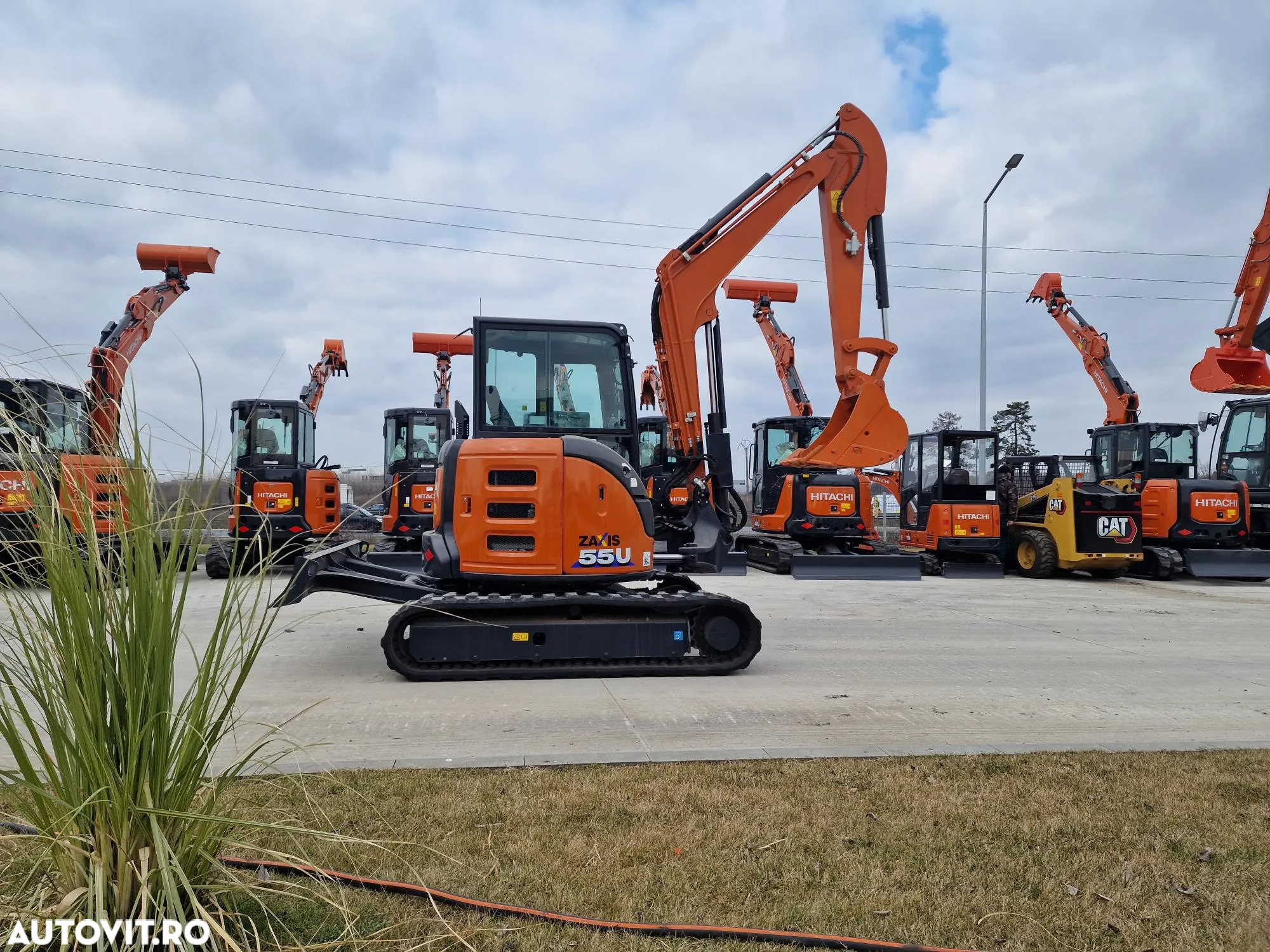Hitachi ZX55U-6, 5,5tone, 2023, 551h, cupa ingusta, cupa taluz noua, Inst picon, Aer conditionat, posibilitate leasing, EX DEMO-stare CA NOU, PROMOTIE 49.900 EUR+tva - 11