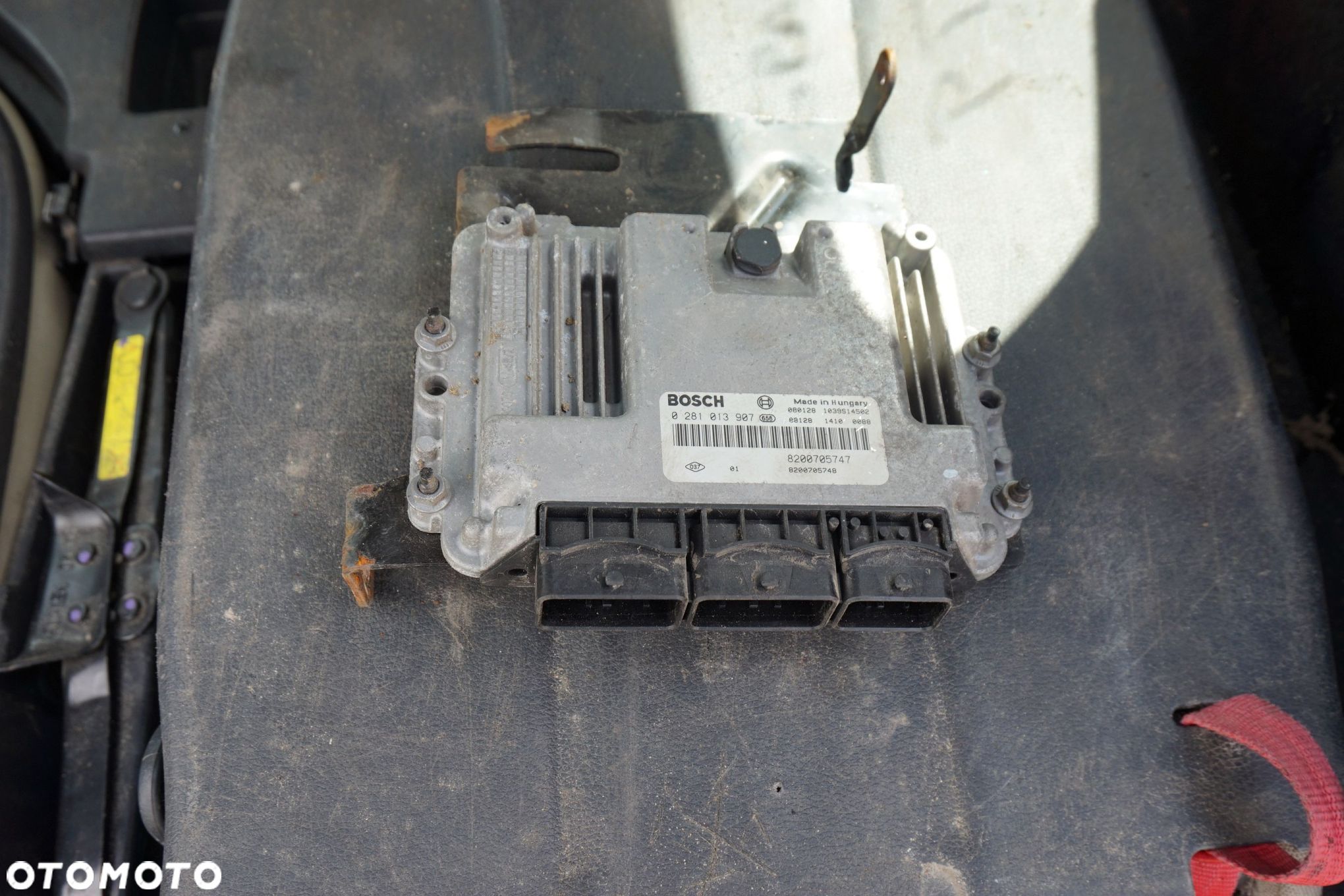 STEROWNIK SILNIKA KOMPUTER SCENIC GRAND II PH2 LIFT 1.9 DCI 8200705747 0281013907 RENAULT 2006-2009 - 1