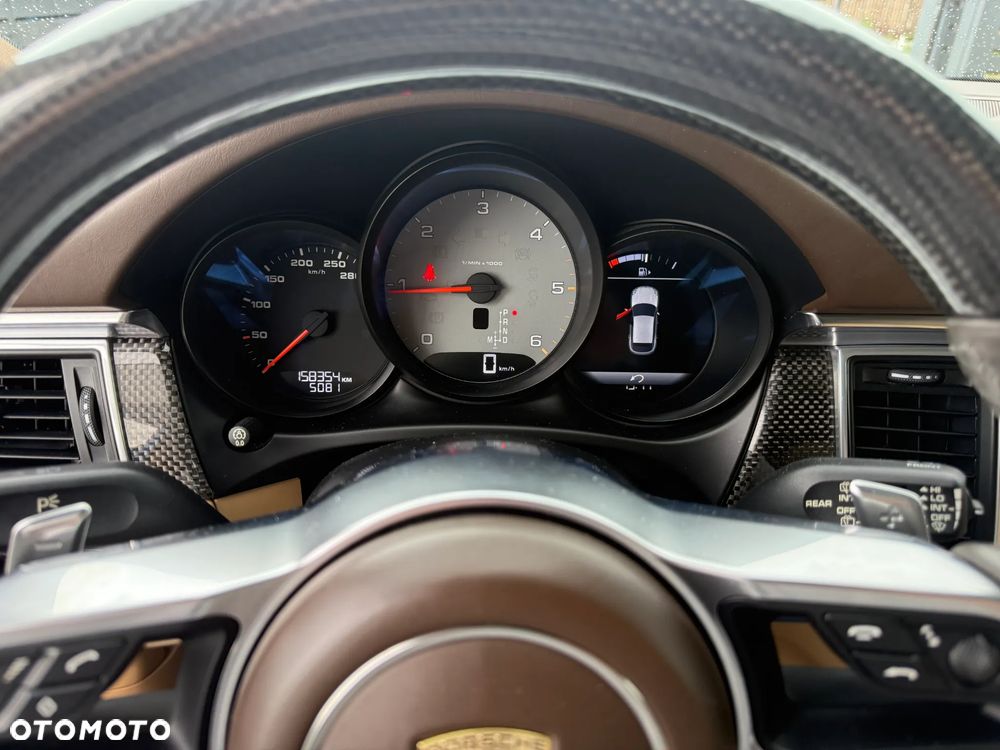 Porsche Macan - 9