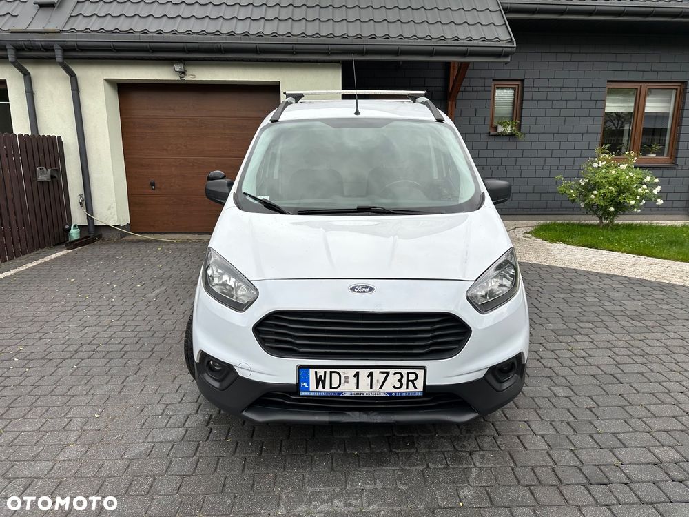 Ford Transit Courier - 3