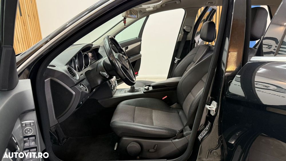 Mercedes-Benz C 180 CDI DPF (BlueEFFICIENCY) Avantgarde - 15