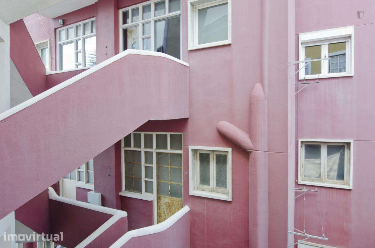 Apartamento com 1 quartos - localizado em Princípe Real Lisbon - Grande imagem: 2/30