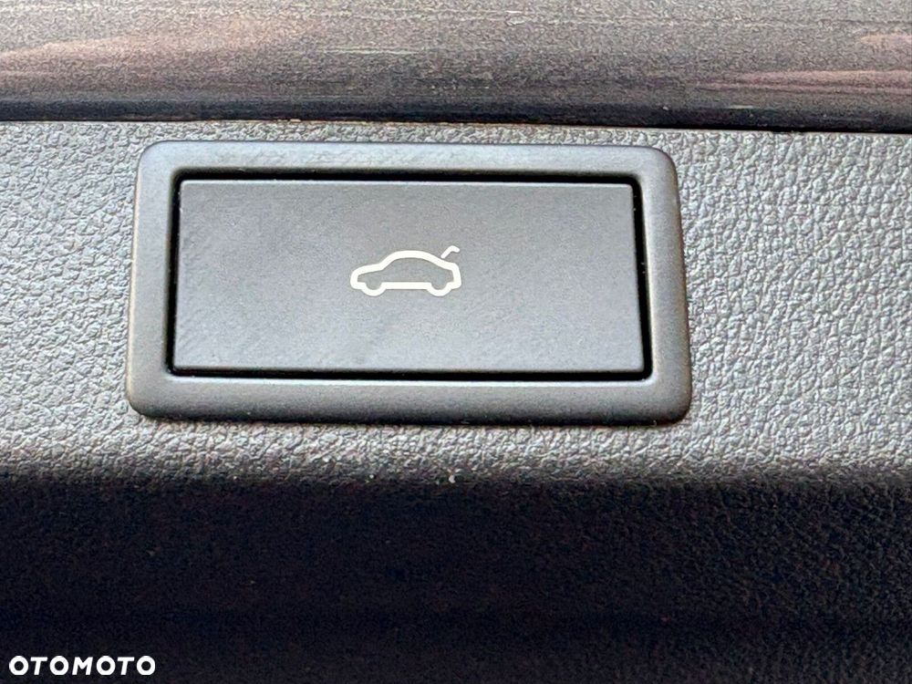 Skoda Octavia 2.0 TSI RS DSG - 22