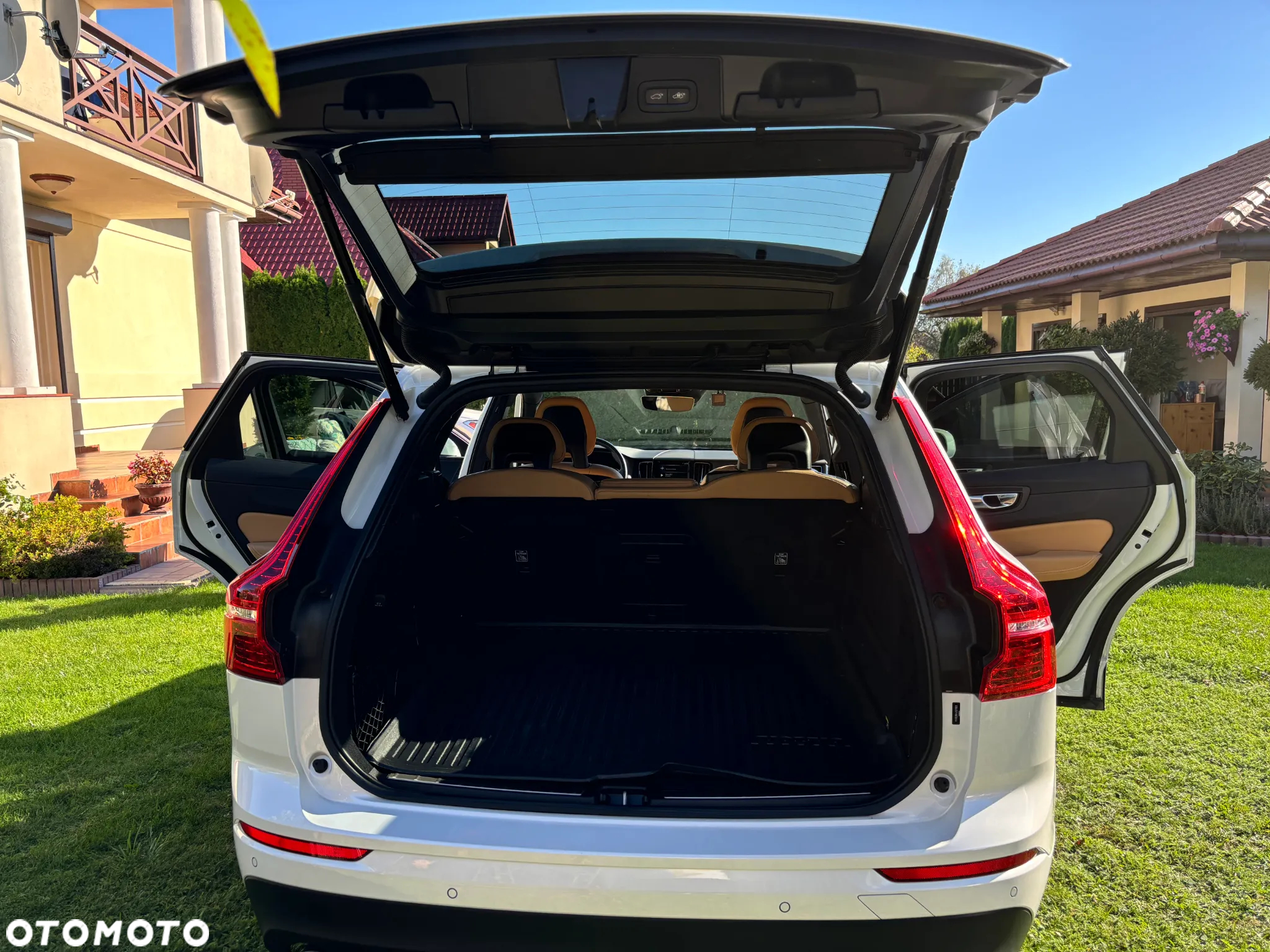 Volvo XC 60 T5 AWD Momentum - 5